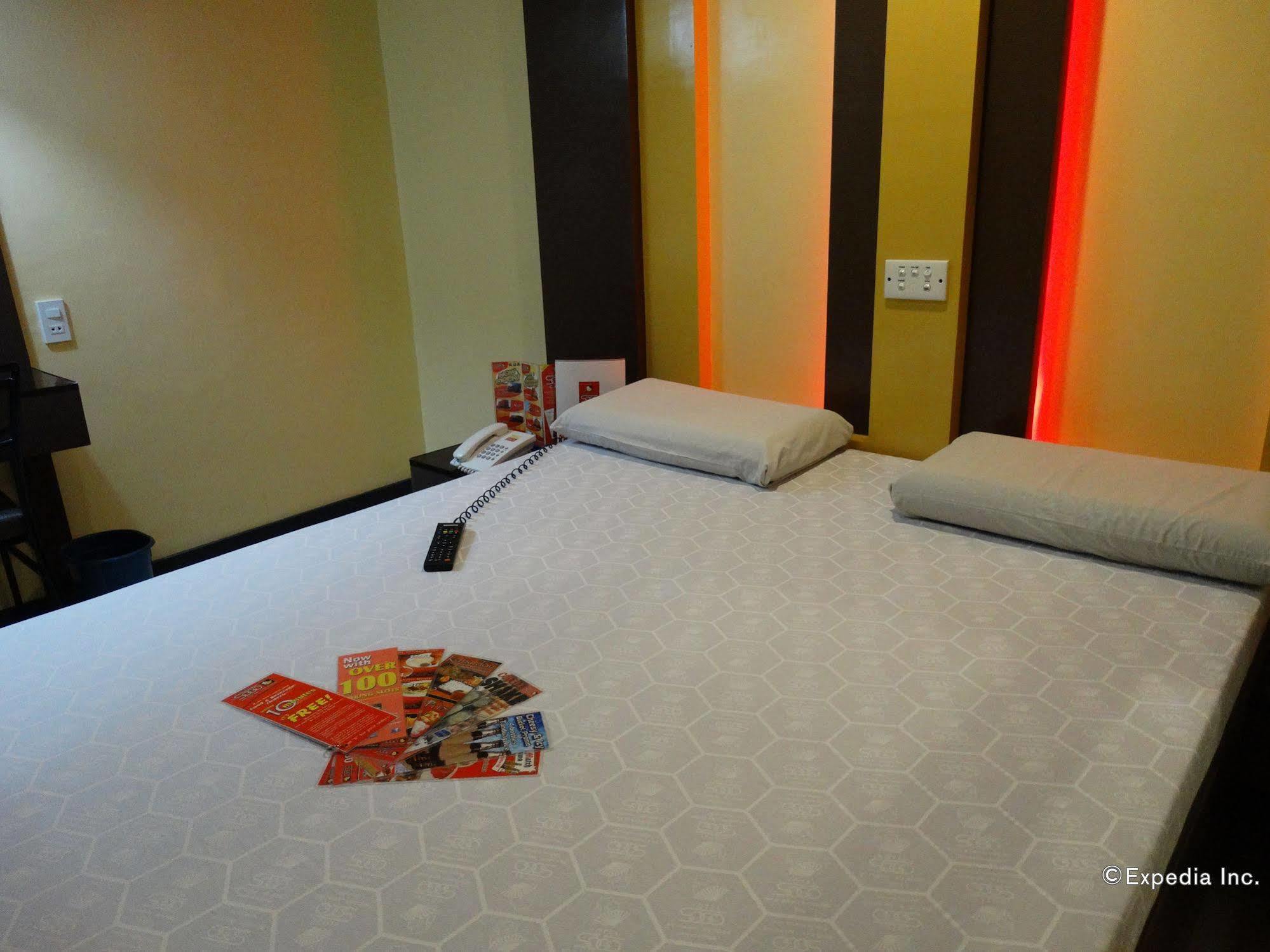 Hotel Sogo Buendia Pasay Exterior photo